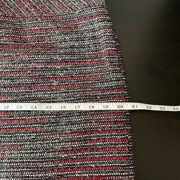 Loft Outlet Womens Skirt Size 8 Textured Knit Striped Red Gray Lined Pencil - Picture 9 of 10